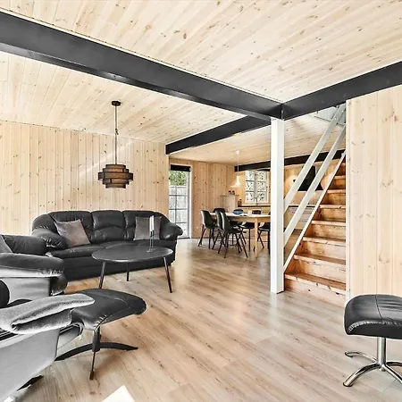 Bv357-blavand-ved-skoven-3 * Blåvand